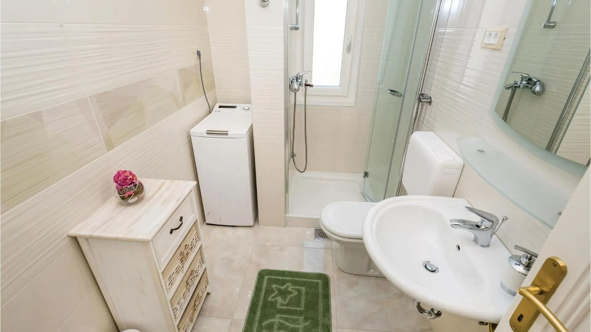 Lovely Apartment In Lovran With Kitchen